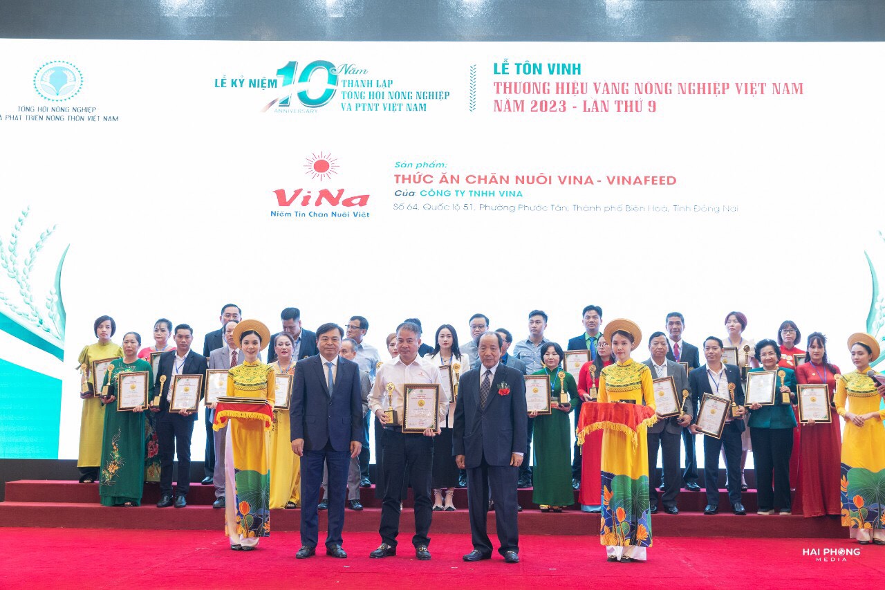 Vinafeed Group Được Vinh Danh Thương Hiệu Vàng Nông Nghiệp Việt Nam Năm 2023